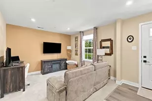213 Chital Ln, Cranberry Township, PA 16066 - Photo 6