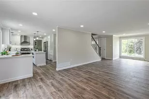 10022 Oakridge Dr, Pittsburgh, PA 15090 - Photo 10