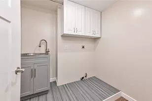 10022 Oakridge Dr, Pittsburgh, PA 15090 - Photo 26