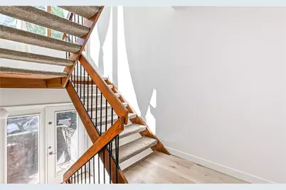261 Elm Ct, Ross Twp, PA 15237 - Photo 10