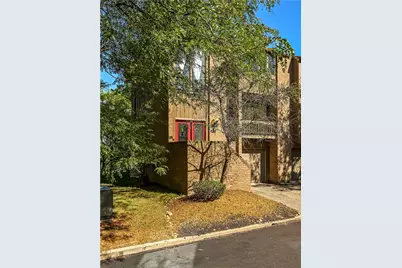 261 Elm Ct, Ross Twp, PA 15237 - Photo 2