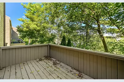 261 Elm Ct, Ross Twp, PA 15237 - Photo 8