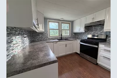 813 New Geneva Rd, Springhill Township, PA 15474 - Photo 16