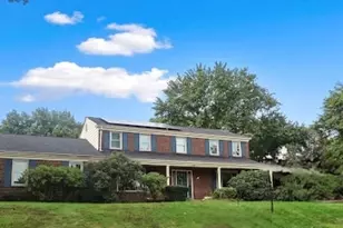132 Penhurst Dr, Wilkins Township, PA 15235 - Photo 1