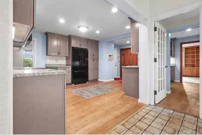 132 Penhurst Drive, Wilkins Township, PA 15235 - Photo 6