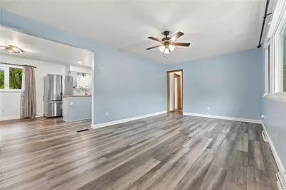 3825 Morefield Rd, Hermitage, PA 16148 - Photo 4