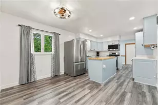3825 Morefield Rd, Hermitage, PA 16148 - Photo 8