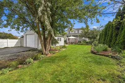 305 E 3rd St, Derry Boro, PA 15627 - Photo 24