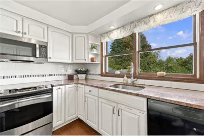 111 9th Ave, Ross Twp, PA 15229 - Photo 6