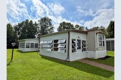 1551 Lee Lane, Grove City Boro, PA 16127 - Photo 2