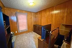 1551 Lee Ln, Grove City Boro, PA 16127 - Photo 12