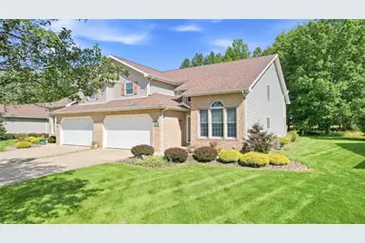 651 Chesapeake Ct, Hermitage, PA 16148 - Photo 1
