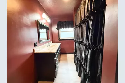 25 W Elizabeth St, Neshannock Township, PA 16105 - Photo 8