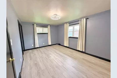 25 W Elizabeth St, Neshannock Township, PA 16105 - Photo 16