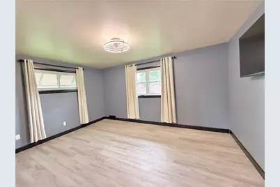 25 W Elizabeth St, Neshannock Township, PA 16105 - Photo 14