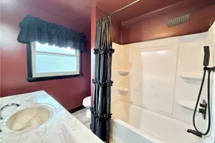 25 W Elizabeth St, Neshannock Township, PA 16105 - Photo 12