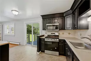 205 Van Doren Dr, Harrison Township, PA 15065 - Photo 10