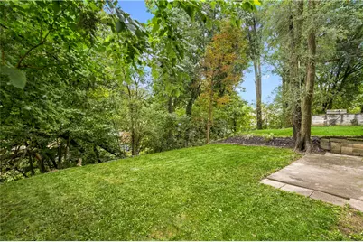 3949 Meadowbrook Blvd, Pittsburgh, PA 15227 - Photo 42