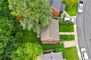 3949 Meadowbrook Blvd, Pittsburgh, PA 15227 - Photo 38