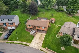 6119 Chatham Dr, Hopewell Township, PA 15001 - Photo 2
