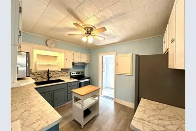 136 E Sheridan Ave, New Castle, PA 16105 - Photo 12