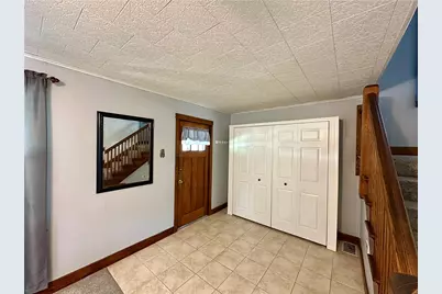 136 E Sheridan Ave, New Castle, PA 16105 - Photo 4