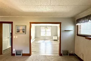 136 E Sheridan Ave, New Castle, PA 16105 - Photo 8