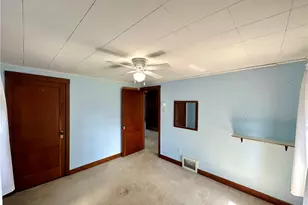 136 E Sheridan Ave, New Castle, PA 16105 - Photo 22