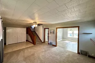 136 E Sheridan Ave, New Castle, PA 16105 - Photo 4