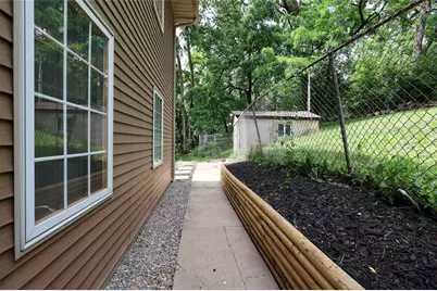 2373 Hopeland St, Pittsburgh, PA 15210 - Photo 30