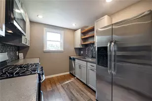 18 Charlton St, Pittsburgh, PA 15205 - Photo 12