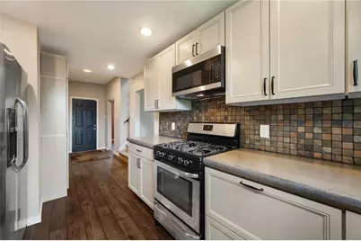 18 Charlton St, Pittsburgh, PA 15205 - Photo 14