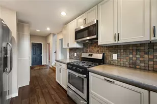 18 Charlton St, Pittsburgh, PA 15205 - Photo 14