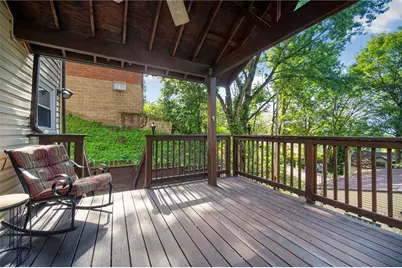 18 Charlton St, Pittsburgh, PA 15205 - Photo 38