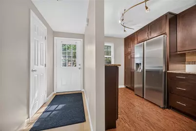 609 Westchester Dr, Pittsburgh, PA 15090 - Photo 4