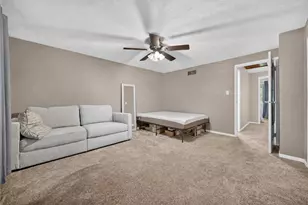 609 Westchester Dr, Pittsburgh, PA 15090 - Photo 20