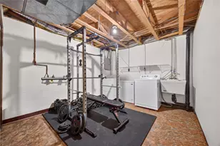 609 Westchester Dr, Pittsburgh, PA 15090 - Photo 24