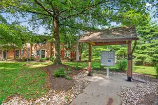 609 Westchester Dr, Pittsburgh, PA 15090 - Photo 30