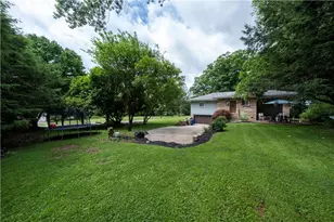 109 Oak Ridge Dr, Penn Township, PA 16002 - Photo 26