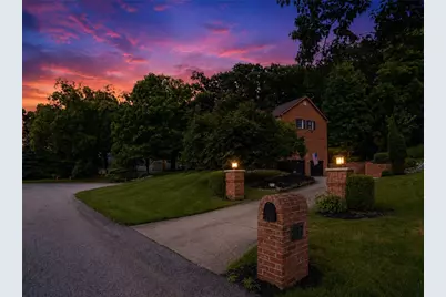 217 La Grande Dr, Cranberry Township, PA 16066 - Photo 2