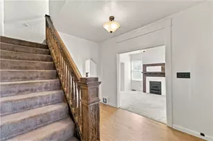 410 Center Ave, Carnegie, PA 15106 - Photo 4
