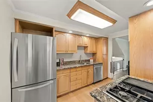 2438 Rolling Farms Rd, Pittsburgh, PA 15116 - Photo 12
