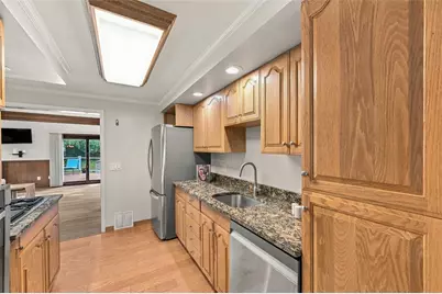 2438 Rolling Farms Rd, Pittsburgh, PA 15116 - Photo 14