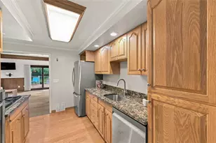 2438 Rolling Farms Rd, Pittsburgh, PA 15116 - Photo 14