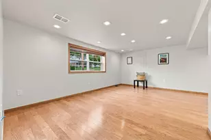 2438 Rolling Farms Rd, Pittsburgh, PA 15116 - Photo 32