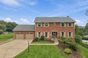 122 Highvue Dr, Peters Township, PA 15367 - Photo 1