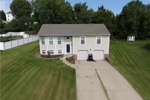 406 S Point Ct, South Fayette, PA 15057 - Photo 2