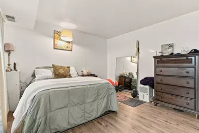 2034 Swallow Hill Rd #106, Scott Township, PA 15220 - Photo 12