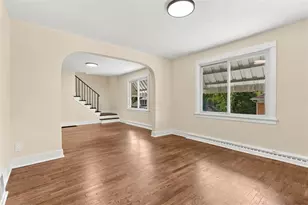 706 Hissam St, Jeannette, PA 15644 - Photo 2