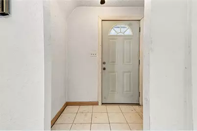 119 E 1st Ave, Tarentum, PA 15084 - Photo 4